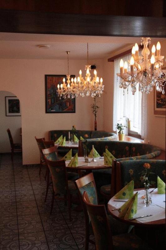 Öhringen Hotel Schillerplatz מראה חיצוני תמונה